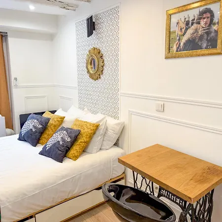 Urbanflat 42 - Two-bedroom Flat In Center Of Apartment *